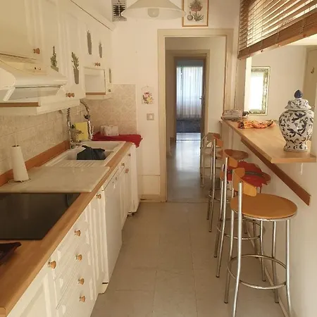 Apartamento Flat With Balcony At 10min From The Beach